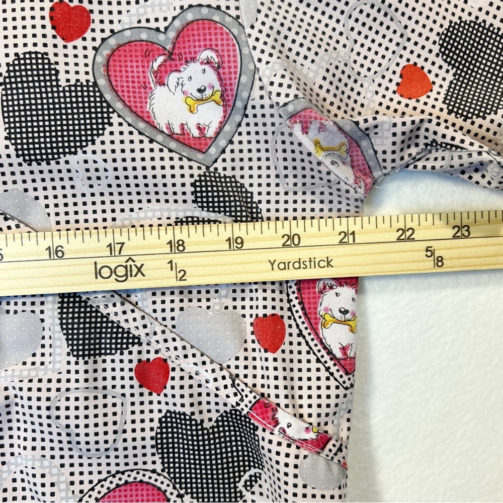 Delta Scrub Top Veterinary Dogs Hearts Dots Pockets Large - Picture 6 of 9